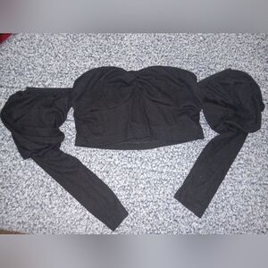 Pre-Owned Shein L/S Off The shoulder Crop top